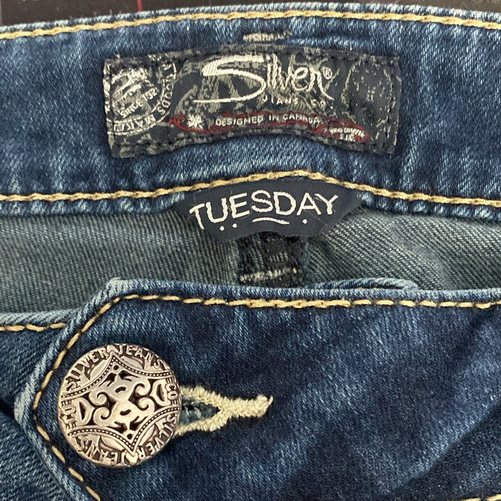 Silver Jeans Tuesday Low Capri Jeans Super Stretch Thick Contrast Stitch - Picture 7 of 10